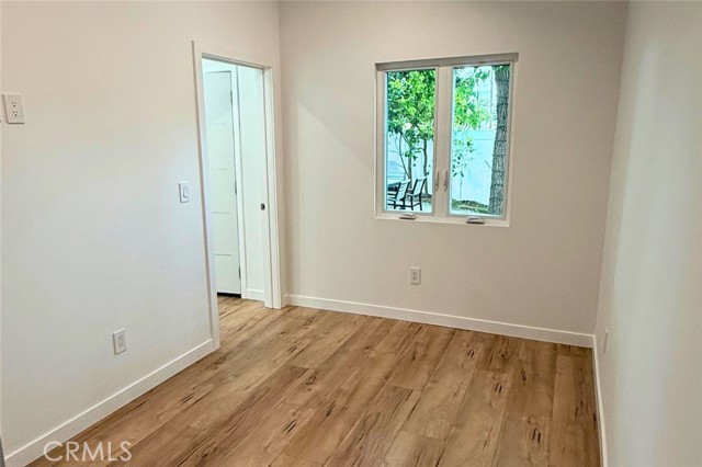 2303 N Sparks Street, Burbank CA: https://media.crmls.org/medias/c0c3f0f0-1fb8-413d-b3ba-ebcc953ebc87.jpg