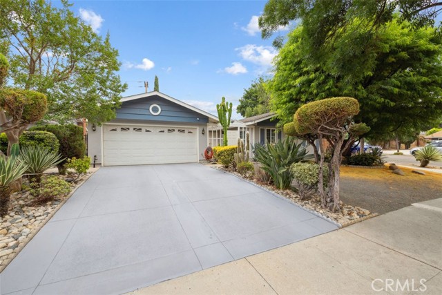Detail Gallery Image 1 of 26 For 2983 Rosette St, Simi Valley,  CA 93065 - 4 Beds | 2 Baths