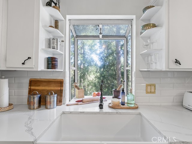 24834 Edelweiss Drive, Crestline, CA 92325
