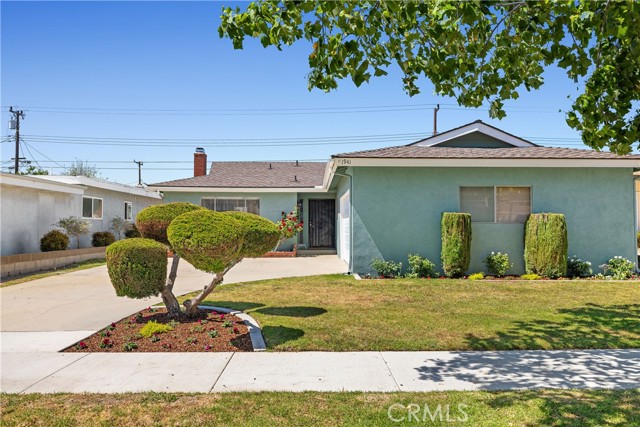 1941 W 235th Place, Torrance CA: https://media.crmls.org/medias/c0c4743d-21bc-4b53-82b0-9c7df7a99957.jpg