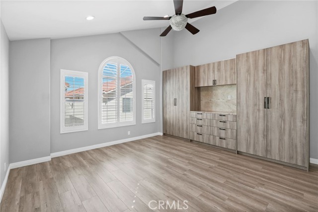 18328 Keswick Street photo 21