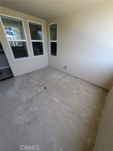 1100 Epic, Irvine CA: https://media.crmls.org/medias/c0c50394-648e-4570-bf91-398198f18878.jpg