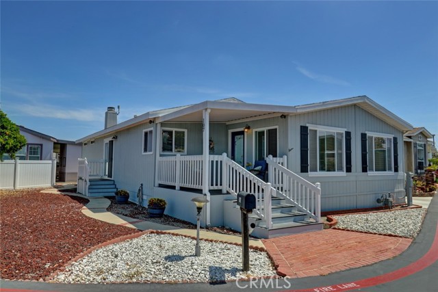 Detail Gallery Image 3 of 51 For 16222 Monterey Ln #107,  Huntington Beach,  CA 92649 - 2 Beds | 2 Baths