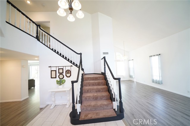 Detail Gallery Image 4 of 24 For 1820 Dawnridge Ct, Palmdale,  CA 93551 - 5 Beds | 3 Baths