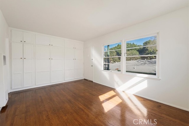 Detail Gallery Image 3 of 14 For 1126 Chelsea Ave #B,  Santa Monica,  CA 90403 - 0 Beds | 1 Baths