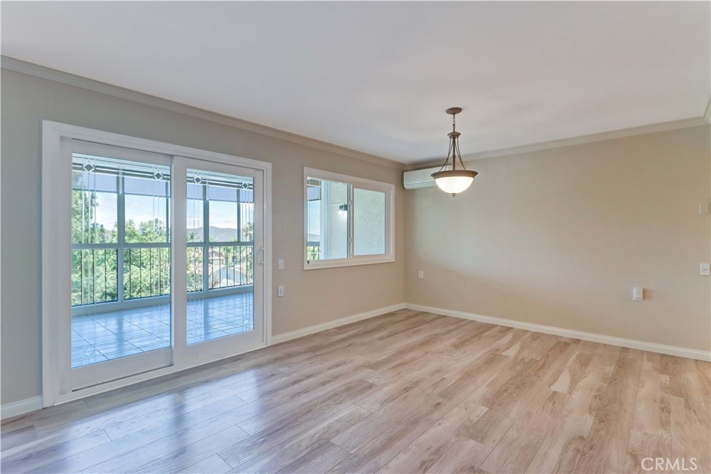 https://media.crmls.org/medias/c0c7b3ff-78a9-407a-a71a-a0eee8403d90.jpg?preset=X-Large