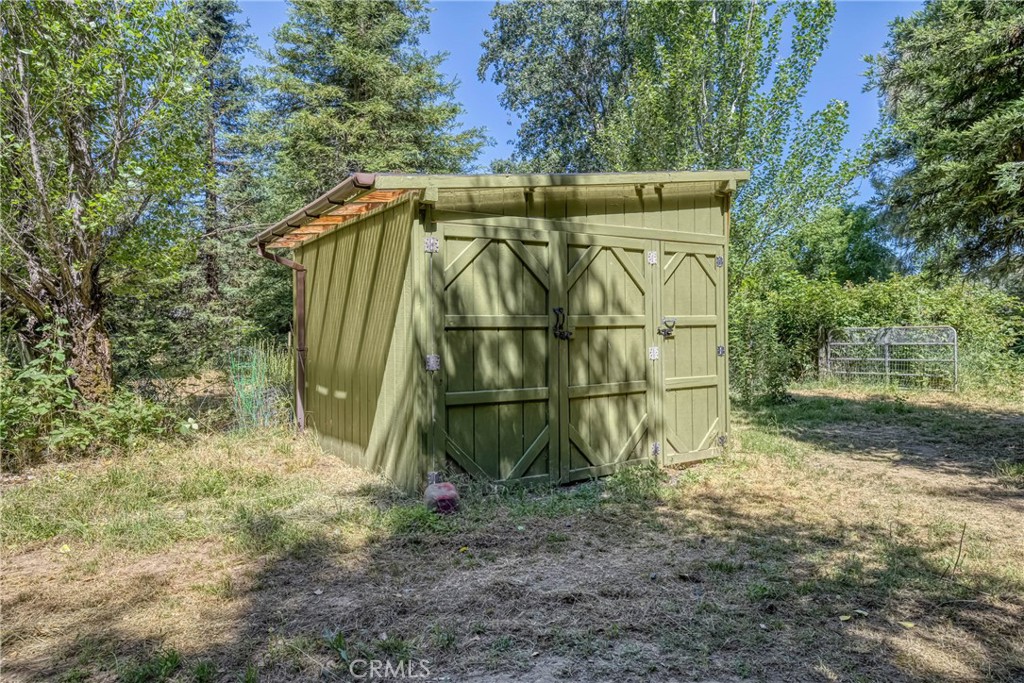 https://media.crmls.org/medias/c0c7d268-8399-4dab-b0f0-2b47d4e3859e.jpg?preset=X-Large
