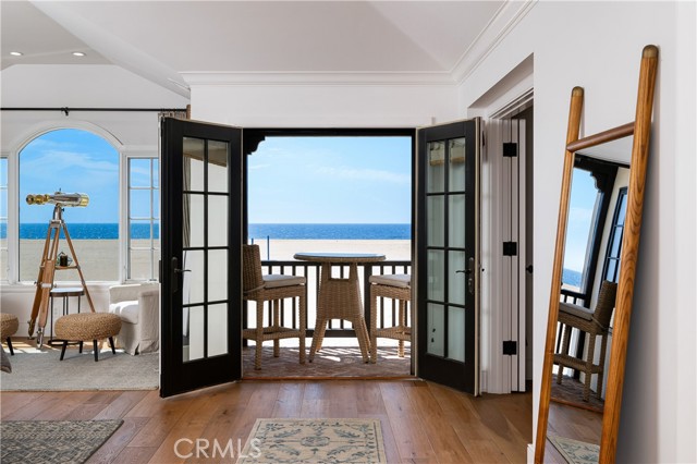 Detail Gallery Image 15 of 33 For 1228 W Oceanfront, Newport Beach,  CA 92661 - 3 Beds | 4 Baths