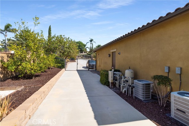 Detail Gallery Image 65 of 73 For 7791 Solitude Ct, Riverside,  CA 92506 - 4 Beds | 4/1 Baths