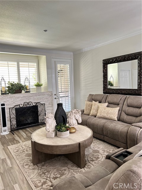 41410 Juniper Street, Murrieta CA: https://media.crmls.org/medias/c0c917e6-239f-4ea7-98ab-7614d2fb179f.jpg
