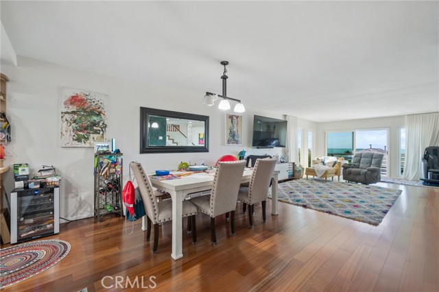 Detail Gallery Image 9 of 27 For 867 Aubrey Ct #3,  Hermosa Beach,  CA 90254 - 3 Beds | 4 Baths