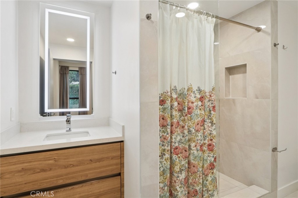 MLS #OC25259730 image #12