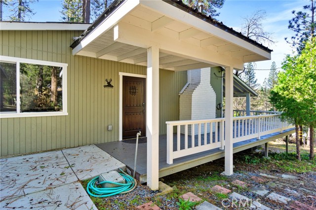 Detail Gallery Image 5 of 35 For 40476 Road 274, Bass Lake,  CA 93604 - 3 Beds | 2 Baths