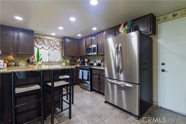 Detail Gallery Image 23 of 51 For 11396 Burl Dr, Fontana,  CA 92337 - 3 Beds | 2/1 Baths