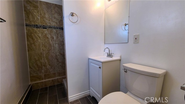 Detail Gallery Image 12 of 13 For 1115 Myrtle Ave, Long Beach,  CA 90813 - – Beds | – Baths