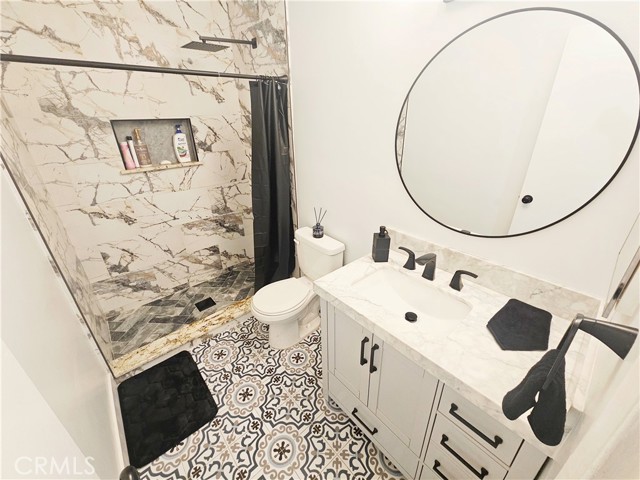 Detail Gallery Image 20 of 29 For 2124 Shamrock Way, Bakersfield,  CA 93304 - 2 Beds | 1 Baths