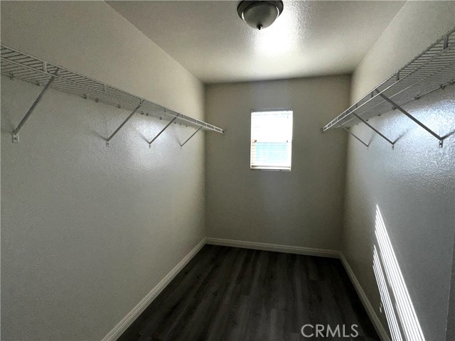 Detail Gallery Image 9 of 15 For 14073 Mare Ln, Victorville,  CA 92394 - 4 Beds | 2/1 Baths