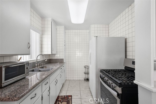 Detail Gallery Image 9 of 21 For 1717 N Berendo St #1,  Hollywood,  CA 90027 - 1 Beds | 1 Baths