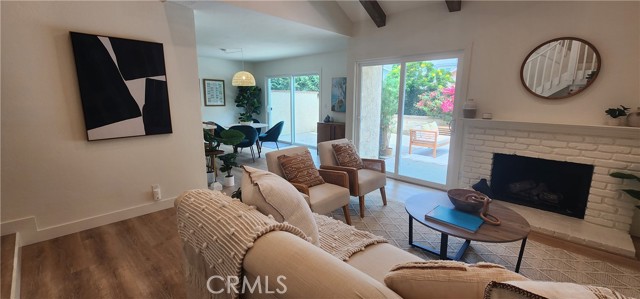 Detail Gallery Image 13 of 33 For 519 Amber Dr, Huntington Beach,  CA 92648 - 3 Beds | 2/1 Baths