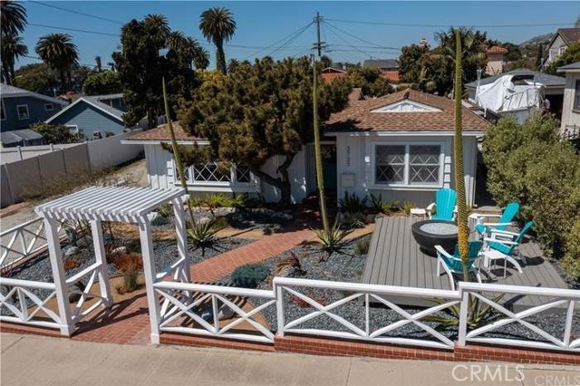 Detail Gallery Image 4 of 18 For 3737 S Cabrillo Ave, San Pedro,  CA 90731 - 3 Beds | 2 Baths