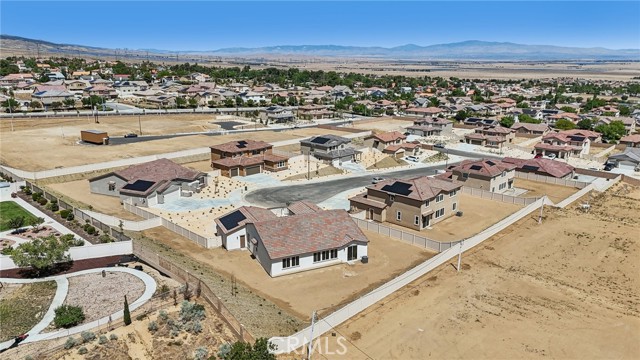 41810 Castello Lane, Palmdale CA: https://media.crmls.org/medias/c0cbf147-27e3-4634-8587-b637f03594bc.jpg