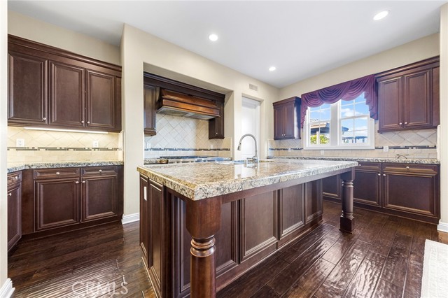 19599 Highland Terrace Drive, Walnut CA: https://media.crmls.org/medias/c0cbf40c-7b10-4c74-b783-19ba505182a1.jpg