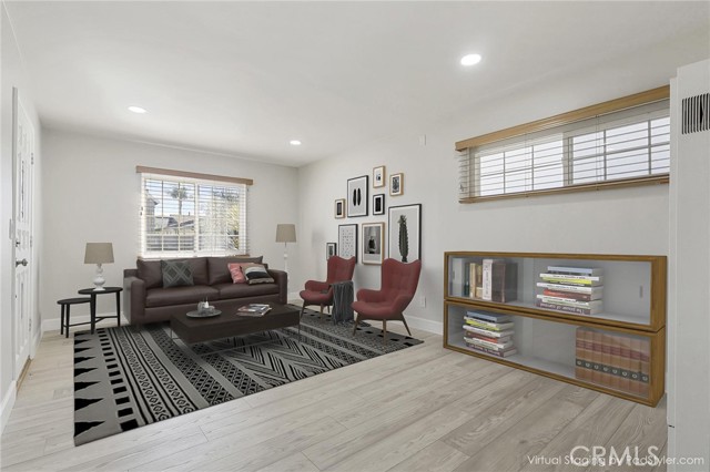 Detail Gallery Image 6 of 34 For 915 Coastline, Seal Beach,  CA 90740 - 3 Beds | 2 Baths