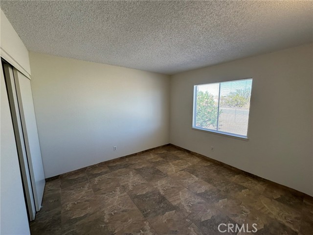 Detail Gallery Image 12 of 23 For 73933 Casita Dr, Twentynine Palms,  CA 92277 - 2 Beds | 2 Baths