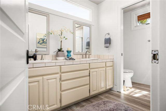 26811 Via Matador, Mission Viejo CA: https://media.crmls.org/medias/c0ce4a3f-7a45-4811-9b4d-6af765d7b7e2.jpg