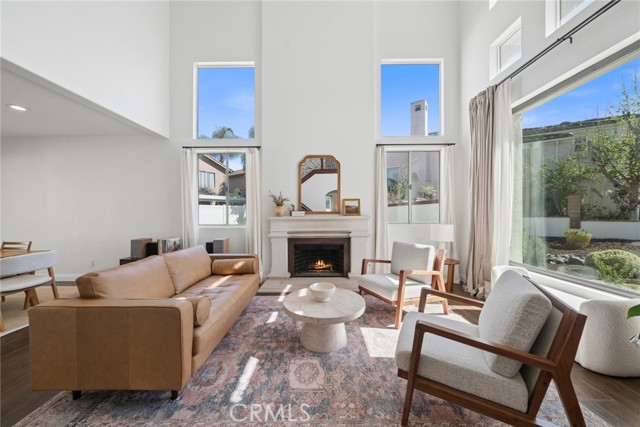 Detail Gallery Image 3 of 32 For 2121 Thyme, Corona,  CA 92879 - 4 Beds | 2/1 Baths