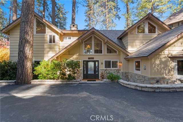 Detail Gallery Image 3 of 62 For 27772 Hamiltair Dr, Lake Arrowhead,  CA 92352 - 5 Beds | 5 Baths