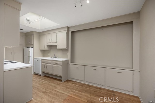 Detail Gallery Image 9 of 22 For 2111 via Puerta #P,  Laguna Woods,  CA 92637 - 1 Beds | 1 Baths