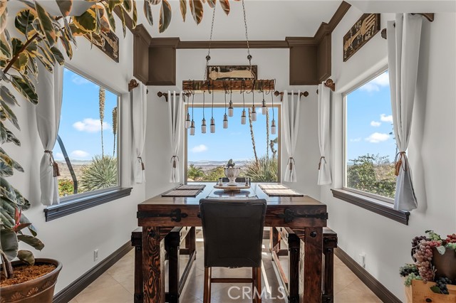 Detail Gallery Image 18 of 58 For 8022 Wesley, Joshua Tree,  CA 92252 - 5 Beds | 4/1 Baths