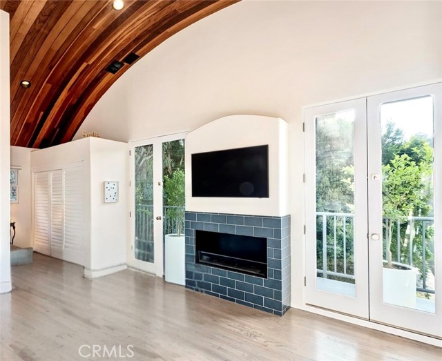 Detail Gallery Image 13 of 25 For 8374 Yucca Trl, Los Angeles,  CA 90046 - 4 Beds | 3/1 Baths