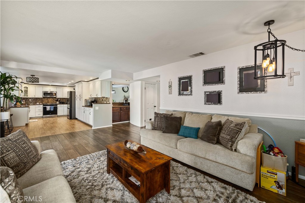 MLS #SR25245034 image #13