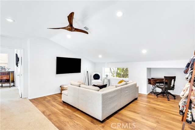 64 Vista del Valle, Aliso Viejo CA: https://media.crmls.org/medias/c0cfaf15-5a29-4e5e-ade6-2b62a875b272.jpg
