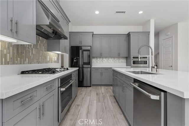 112 Menkar, Irvine CA: https://media.crmls.org/medias/c0cffc30-6aa5-467c-9f41-84799b1876ee.jpg
