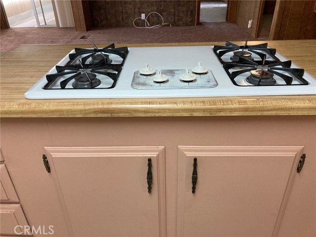 Detail Gallery Image 9 of 24 For 10333 Overland Trl, Cherry Valley,  CA 92223 - 2 Beds | 2 Baths