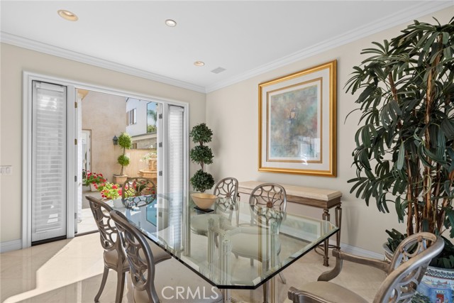 Detail Gallery Image 16 of 48 For 521 via Lido Nord, Newport Beach,  CA 92663 - 5 Beds | 4/2 Baths