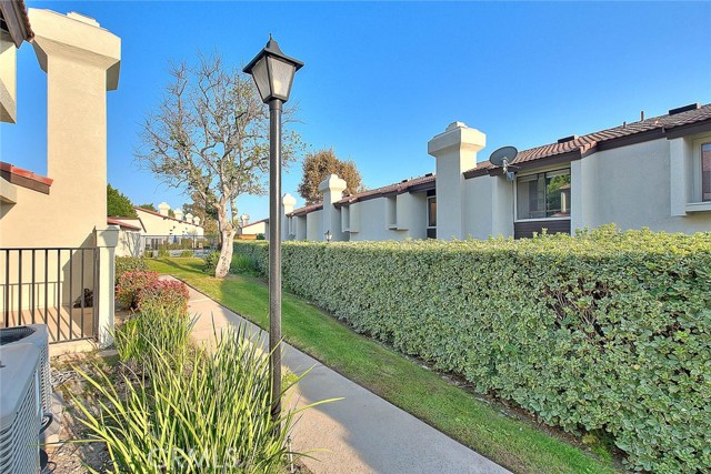 1540 Corte Hacienda, Upland CA: https://media.crmls.org/medias/c0d0e2e1-0fd1-4268-8afa-a723f284bddf.jpg