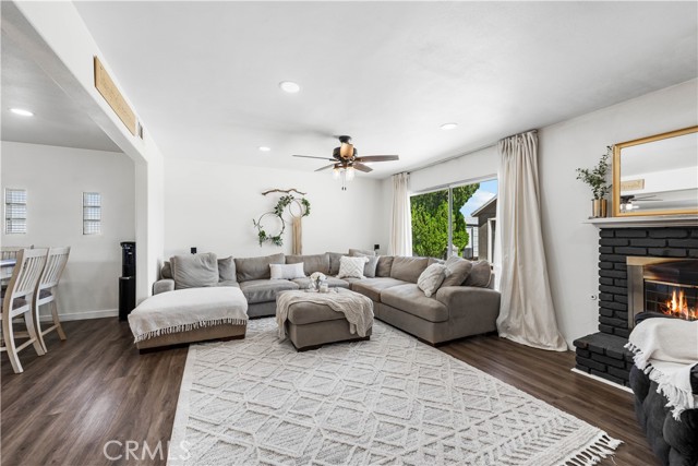 Detail Gallery Image 14 of 47 For 4317 W Avenue L4, Lancaster,  CA 93536 - 3 Beds | 2 Baths