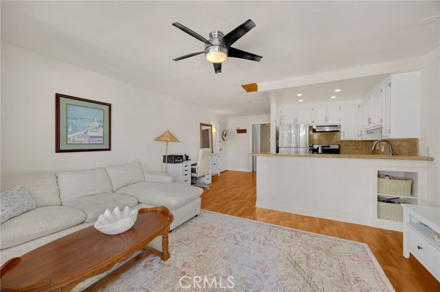 300 Cagney Lane, Newport Beach CA: https://media.crmls.org/medias/c0d250b2-e3f9-4799-a97b-23dcbc929d49.jpg