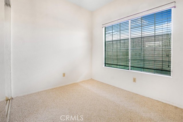 Detail Gallery Image 10 of 41 For 1337 Memphis Ct, Pomona,  CA 91768 - 4 Beds | 2/1 Baths