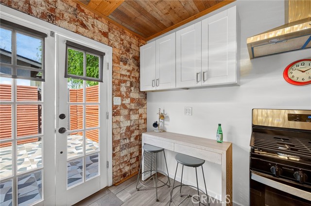 Detail Gallery Image 16 of 64 For 261 N Oak, Pasadena,  CA 91107 - – Beds | – Baths