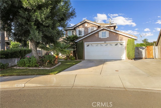 Detail Gallery Image 4 of 61 For 810 River Raft Ct, Modesto,  CA 95351 - 4 Beds | 3 Baths