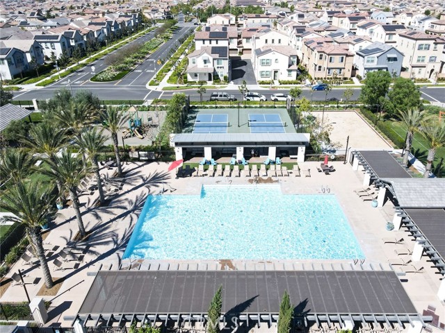 Detail Gallery Image 30 of 38 For 16272 Meadowhouse, Chino,  CA 91708 - 3 Beds | 3/1 Baths