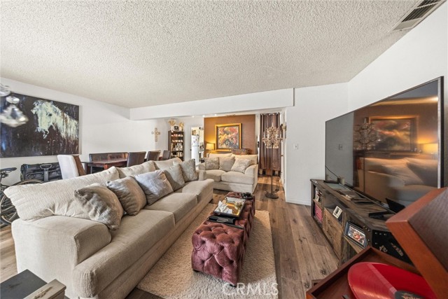 930 Philinda Avenue, Santa Barbara CA: https://media.crmls.org/medias/c0d5805a-8ef0-4f76-9961-c2fa6f90a2ca.jpg