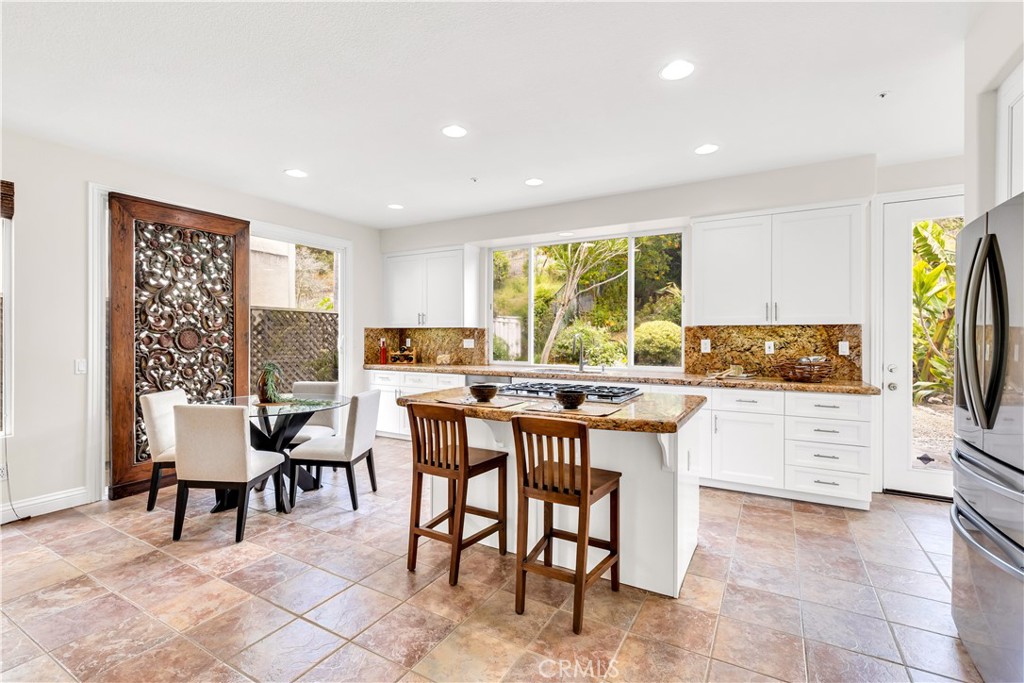 MLS #OC25095542 img 10