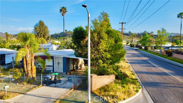 Detail Gallery Image 5 of 18 For 44523 Woodrow Way, Hemet,  CA 92544 - 3 Beds | 2 Baths