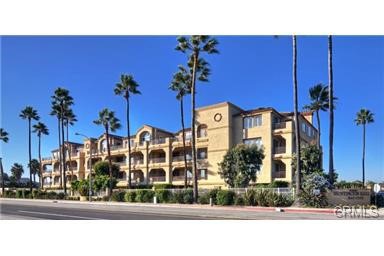 Detail Gallery Image 9 of 10 For 4167 Warner Ave #202,  Huntington Beach,  CA 92649 - 2 Beds | 2 Baths